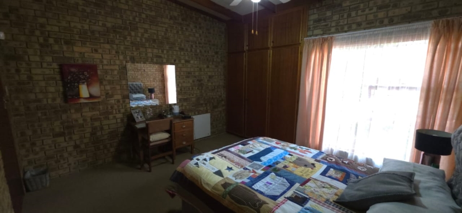 7 Bedroom Property for Sale in Wilkoppies North West